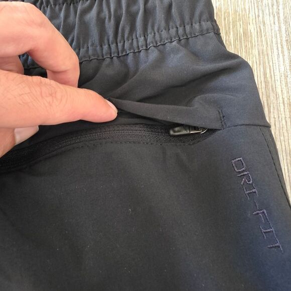 Nike Unlimited Dri-FIT 5" Unlined Versatile Training Shorts Black DV9336-010 L - Picture 12 of 14